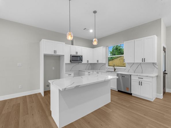 2348 Delafield Street, Houston TX 77023