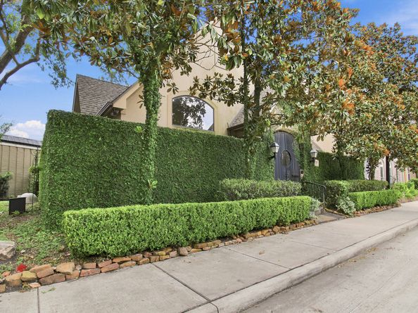 4057 Breakwood Drive, Houston TX 77025