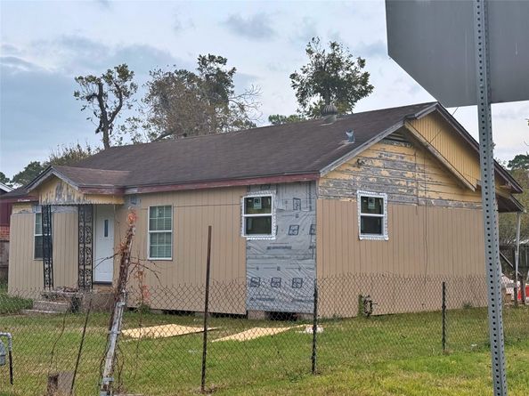 8402 Flintridge Drive, Houston TX 77028