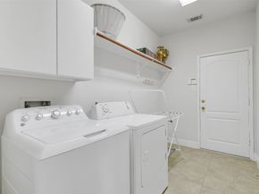 12426 Shadowpoint Drive, Houston TX 77082