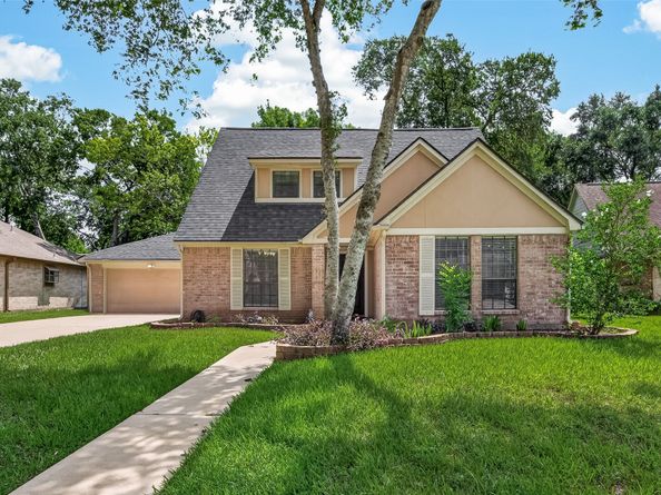 1306 Carriage Drive, Richmond TX 77406