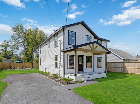 2420 Woodard Street, Houston TX 77026