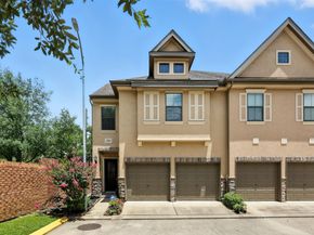 2903 Royal Oaks Grove, Houston TX 77082