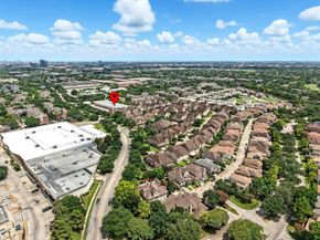 2903 Royal Oaks Grove, Houston TX 77082