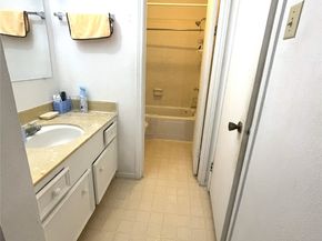 8200 Broadway Street 806 S, Houston TX 77061