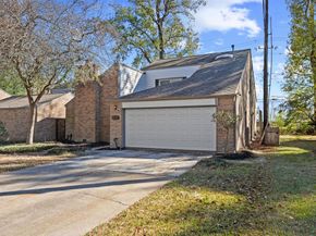 5711 Lorinowoods Drive, Houston TX 77066