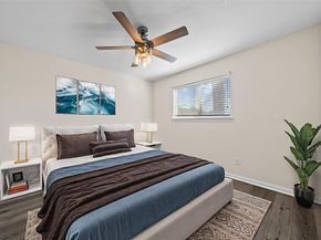 5711 Lorinowoods Drive, Houston TX 77066