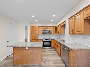 5711 Lorinowoods Drive, Houston TX 77066