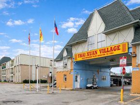 8200 Broadway Street 309, Houston TX 77061