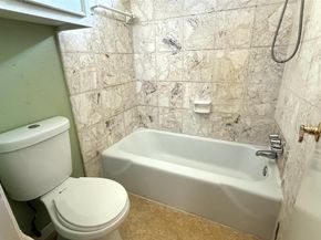 5702 Arncliffe Drive, Houston TX 77088