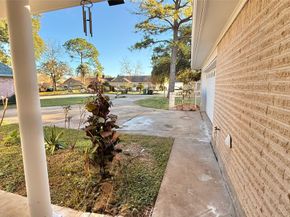 5702 Arncliffe Drive, Houston TX 77088