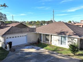 5702 Arncliffe Drive, Houston TX 77088