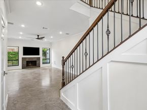 2901 Bammel Lane 23, Houston TX 77098