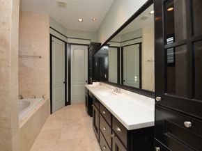 1818 Binz Street E, Houston TX 77004