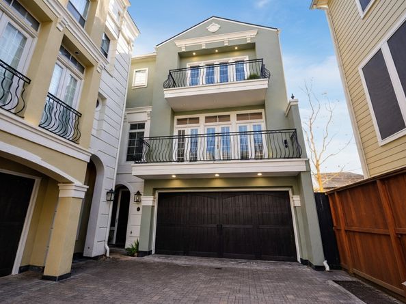 1818 Binz Street E, Houston TX 77004