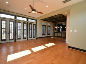 1818 Binz Street E, Houston TX 77004