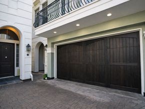 1818 Binz Street E, Houston TX 77004