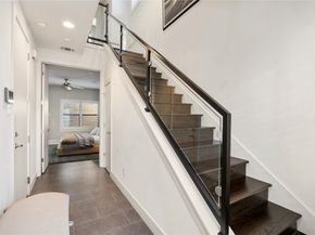 5911 Rose Street, Houston TX 77007