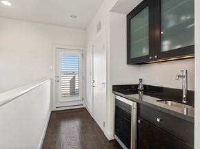 5911 Rose Street, Houston TX 77007