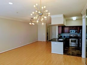 7575 Kirby Drive 2416, Houston TX 77030