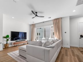 4804 Elysian Street C, Houston TX 77009