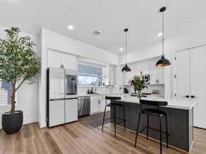 4804 Elysian Street C, Houston TX 77009