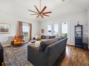 1619 Calumet Street, Houston TX 77004