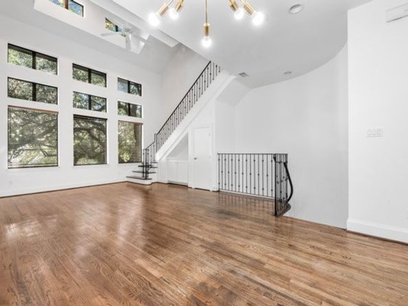 1903 Summer Street, Houston TX 77007