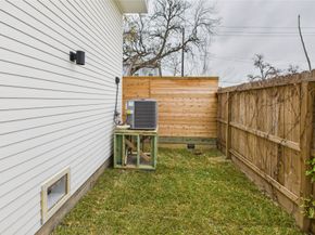 602 Jewett Street A, Houston TX 77009