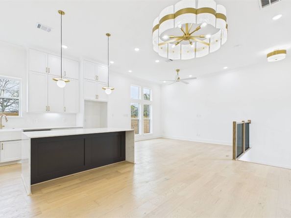 602 Jewett Street A, Houston TX 77009