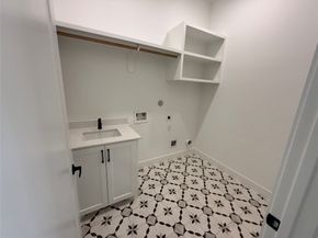 602 Jewett Street A, Houston TX 77009