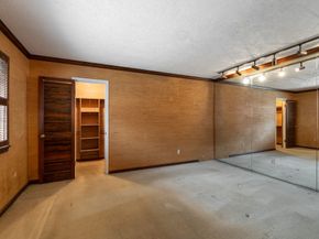 6472 BAYOU GLEN Road, Houston TX 77057