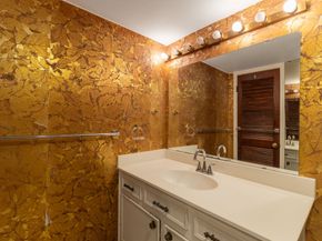 6472 BAYOU GLEN Road, Houston TX 77057