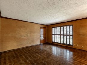 6472 BAYOU GLEN Road, Houston TX 77057