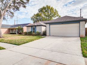 3307 E Heatherock Circle, Sugar Land TX 77479