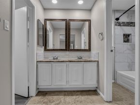 8 Still Glen Court, The Woodlands TX 77381