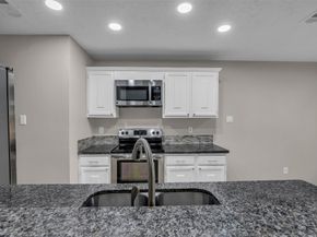 8 Still Glen Court, The Woodlands TX 77381