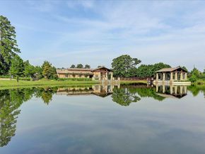 31 S Victoriana Circle, Spring TX 77389