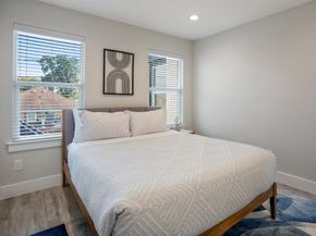 2905 Cleburne Street, Houston TX 77004