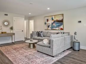 2905 Cleburne Street, Houston TX 77004