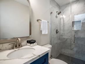 2905 Cleburne Street, Houston TX 77004