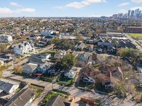 1218 Genova Street, Houston TX 77009