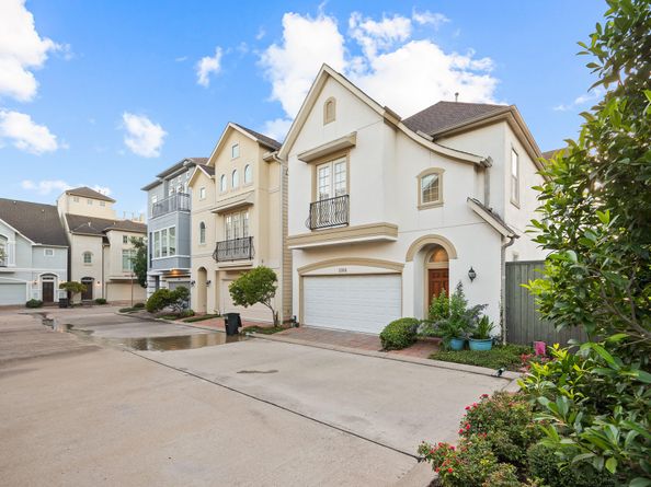 2202 Hilshire Terrace Court, Houston TX 77080