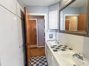 8219 Colgate Street, Houston TX 77061