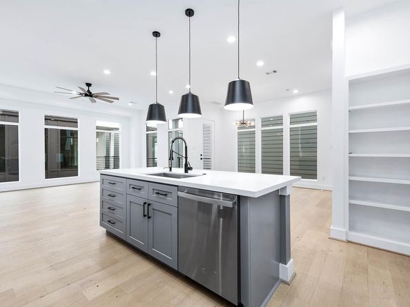 1711 Milby Street, Houston TX 77003