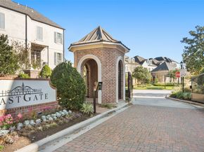 18 Wooded Park Place, The Woodlands TX 77380