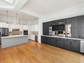 18 Wooded Park Place, The Woodlands TX 77380