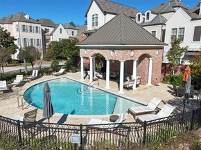 18 Wooded Park Place, The Woodlands TX 77380