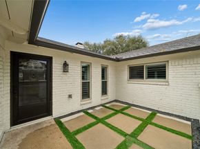 8911 Echo Valley Drive, Spring Valley Village TX 77055