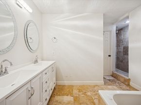 4718 Blanton Boulevard, Houston TX 77092